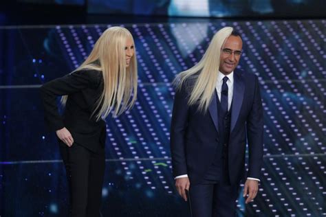 Virginia Raffaele nei panni di Donatella Versace Sanremo 2016